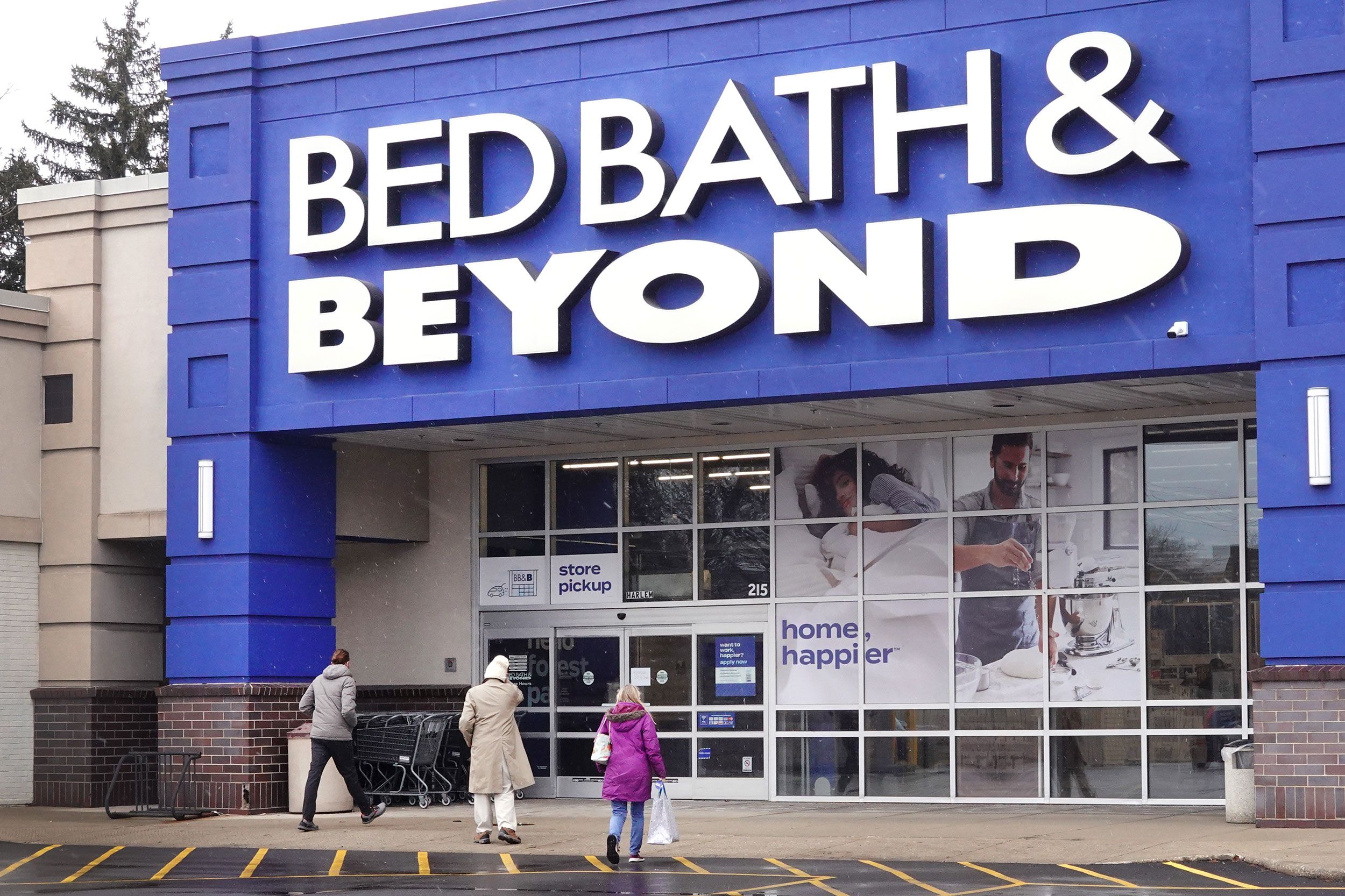 Bed Bath and Beyond Stores Closing, Overstock Merger